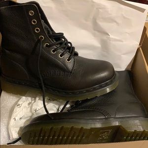 Doc Martins size 7W